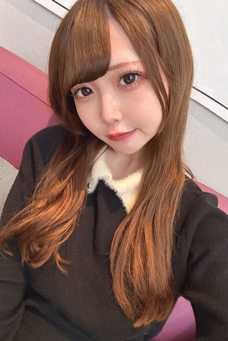 FC2-PPV-4575356 かなり上玉♡色白スレンダー美脚な立教.大.に通うアイドルゆなちゃん♪女神級に可愛いです♡ハニカミ笑顔で初対面の男に神対応！人生初中.出し♡ - ManyMV
