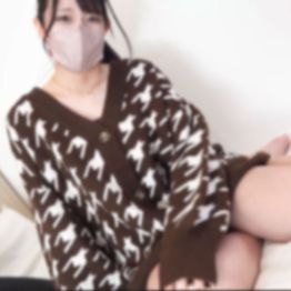 FC2-PPV-4824996 ※1/9まで90％OFF※【個撮無修正】【3ｐ】【乱交】パイパンおまんこにデンマ当ててたら凄いのでてきた。