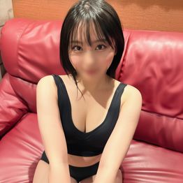 FC2-PPV-4825193 【経験人数まさかの一桁！！】P活初心者の赤坂で人気の黒髪清楚のコンカフェ嬢が…初体験の子宮直撃中出しで連続イキ2連射
