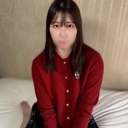 FC2-PPV-4825618 中出しピース！【無】【中出し】マジメに働くOLさんがベッドでは言われるがままのオナホ気質。でもドMなので毛ありまんこから愛液を出しまくる変態。オナホらしくピースしながら中出しされても笑顔でした。※特典
