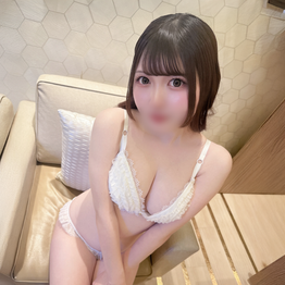 FC2-PPV-4845771 【18歳】めちゃかわな色白美肌Fカップ美ショ.ウジョが初めてのP活でいきなりの中出し解禁♡生チ●ポ堕ちからのガチ昇天ハメ撮りの必見映像!!