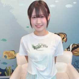 FC2-PPV-4851122 夏の海辺に似合うマーメイド♡ 天然Ｇカップのアマチュアバンドの美女ヴォーカル。特濃精液をぶちまける３ＰＳＥＸ！！
