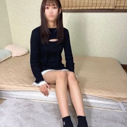 FC2-PPV-4865843 【完全素人&初撮り】美脚×美尻の18歳JD♡芋っぽくて初々しい恥ずかしがり屋のリアルな反応が堪らない♡まさかの中出しに困惑…