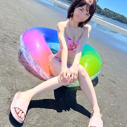FC2-PPV-4916111 海でナンパした「清楚系」色白スレンダー**大生（２０）の水着を脱がせたら陰毛わさわさの超卑猥なおまんこでした⇒中出し2回