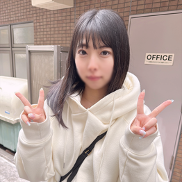 FC2-PPV-4925888 【特典付き!】上京したての小柄な関西**。オカネのために再びハメ撮りバイト♡濃厚フェラでオチンポ様にご奉仕して色白美尻揉まれながら膣奥ピストンで孕まされる㊙映像‼