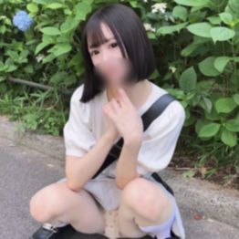 FC2-PPV-4941025 ※オフパコ【過激】超絶ｲﾓｳﾄ体型の人気ｺﾝｶﾌｪ嬢野外プレイ。いけない想像ができるミニ体型の彼女に半外半中出し。。。