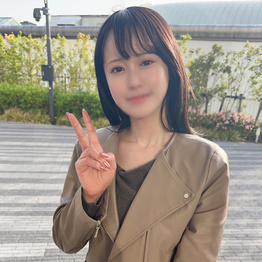 FC2-PPV-4946961 8_11まで50％OFF!!会社の色白美人後輩とデートからの濃密ハメ撮り♡パイパン美マンをデカチンで突き上げて窓際でもお構いなしの大胆開脚ピストン！