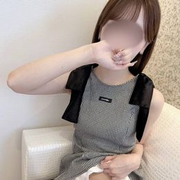 FC2-PPV-4964839 高級会員制ラウンジで見つけた門外不出のスレンダー美乳嬢をお持ち帰り♥二人きりになった途端に豹変するエロさにリピート必至！